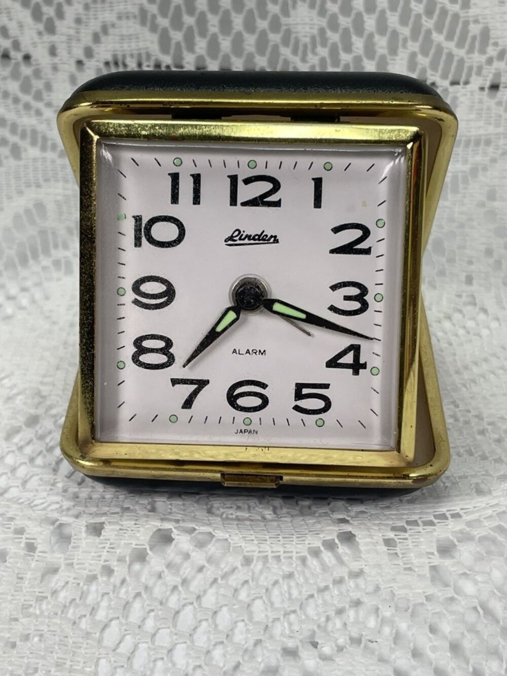 Vintage Linden Wind Up Travel Folding Analog  Alarm Clock Black Case. Working